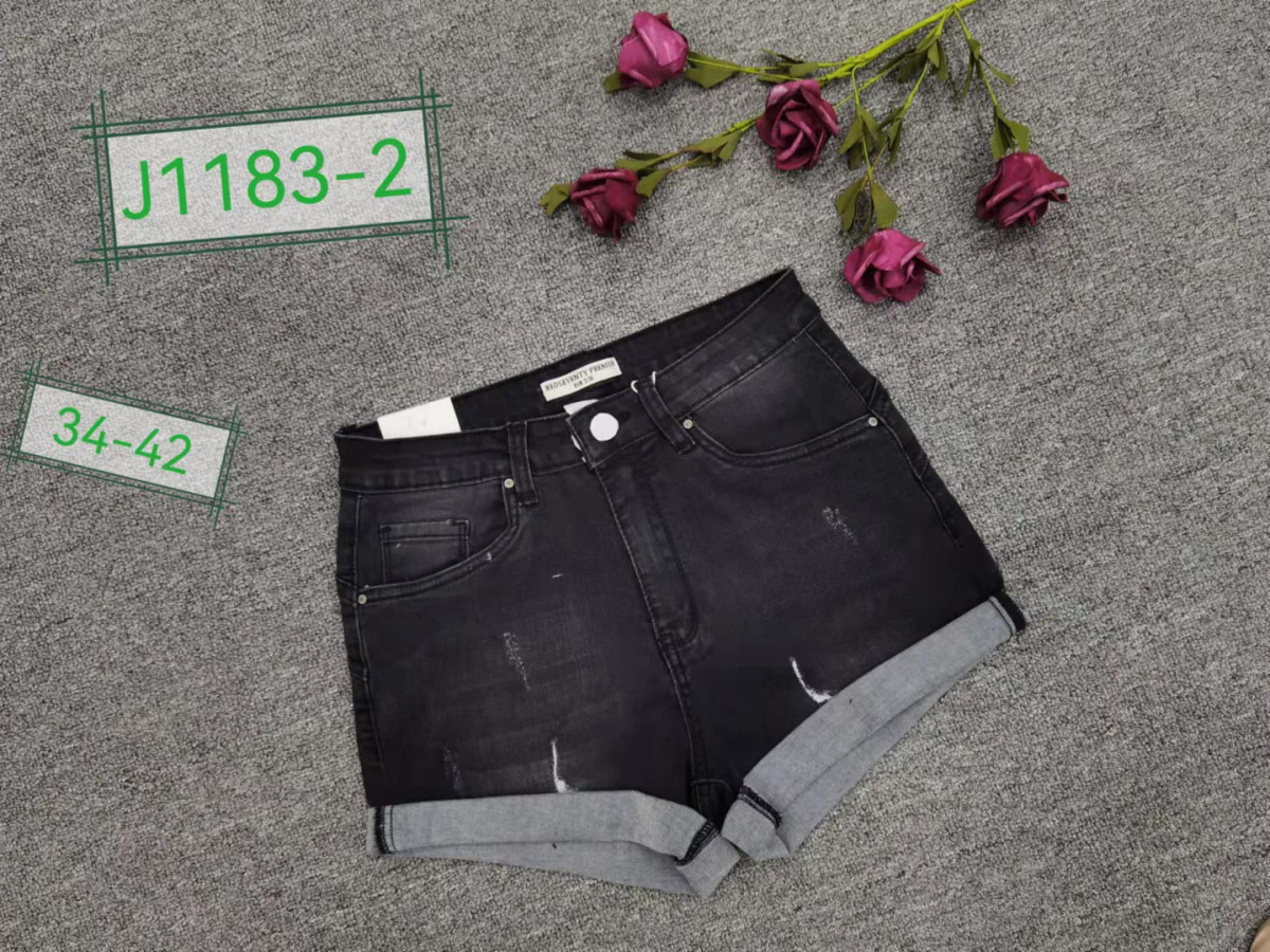 Krótkie jeansowe spodenki damskie marki REDSEVENTY model: J1183-2