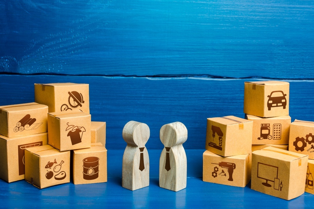 Dlaczego warto zaopatrywać się w centrum hurtowym, a nie przez pośredników?