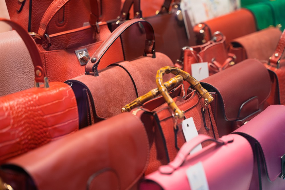 Torebki damskie na sezon wiosna-lato 2026 - co kupisz w Chińskim Centrum Hurtowym GD?